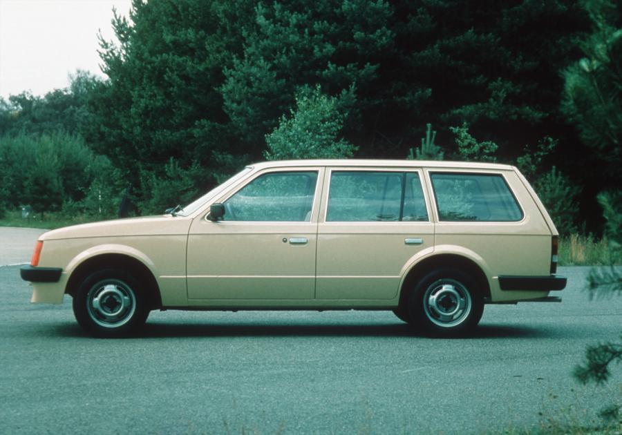  Opel Kadett Caravan 5-Door 1979 года  (фото 6 из 9)
